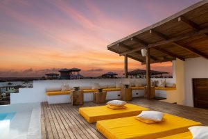 Pool & Rooftop-01