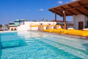 Pool & Rooftop11